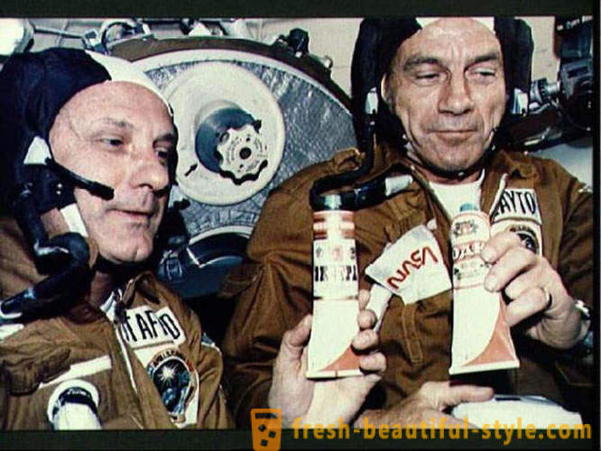 Food in tubes for Soviet cosmonauts