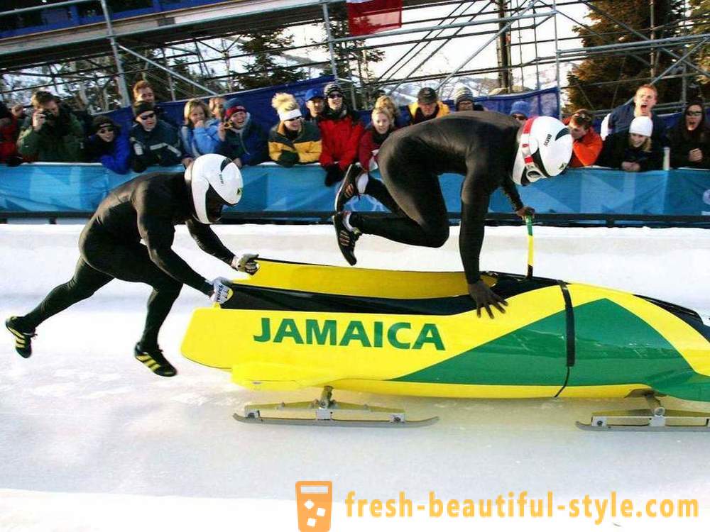 Sport bobsleigh history and appearance of the main features