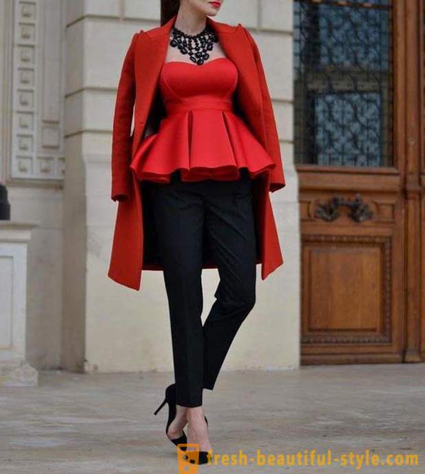 Red color in clothes: what goes, the idea of ​​drawing up sets