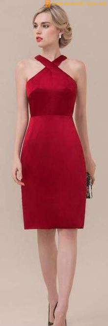 Red cocktail dress: how to choose and what to wear