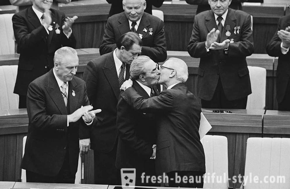As world leaders tried to avoid kissing Brezhnev