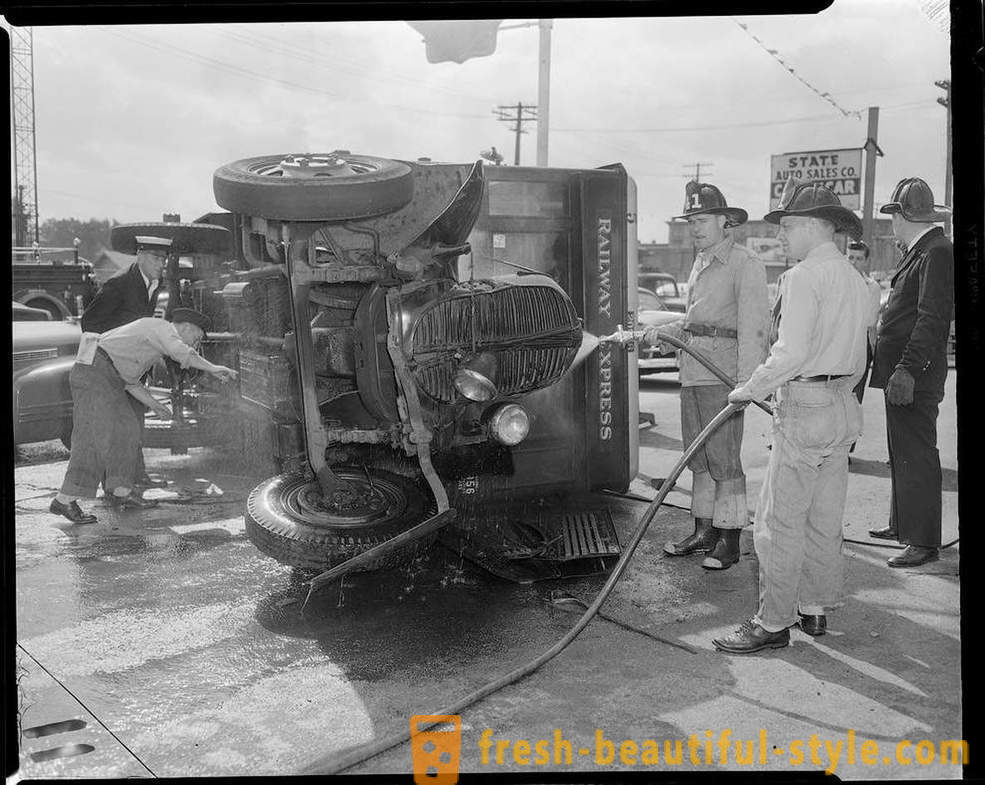 Photo collection of accidents on the roads of America in the years 1930-1950