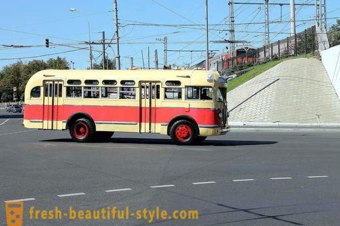 ZIC-155: legend among Soviet buses