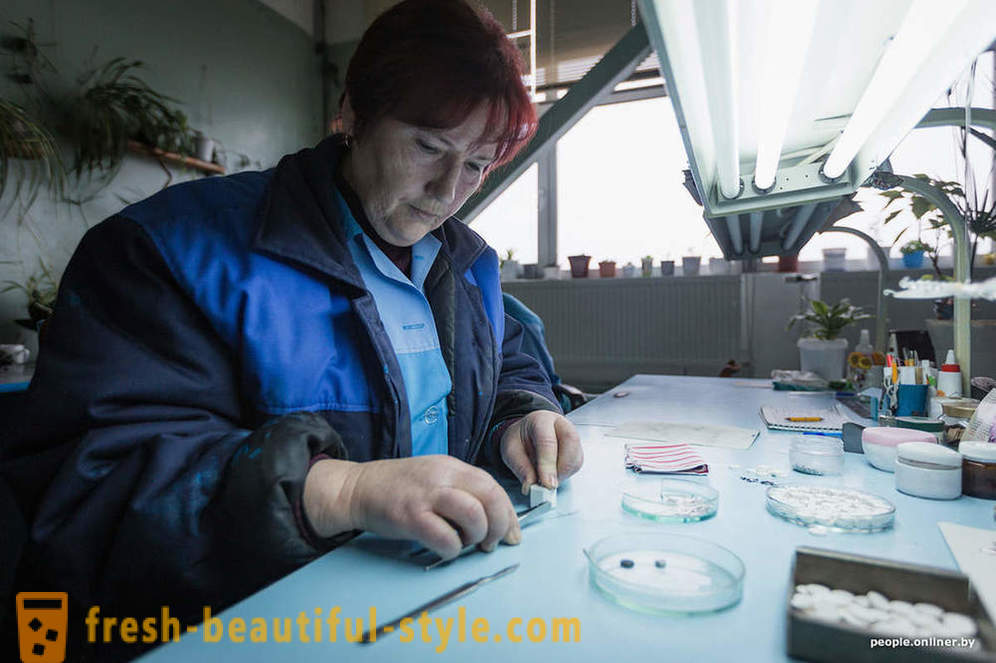 In Belarus make artificial diamonds