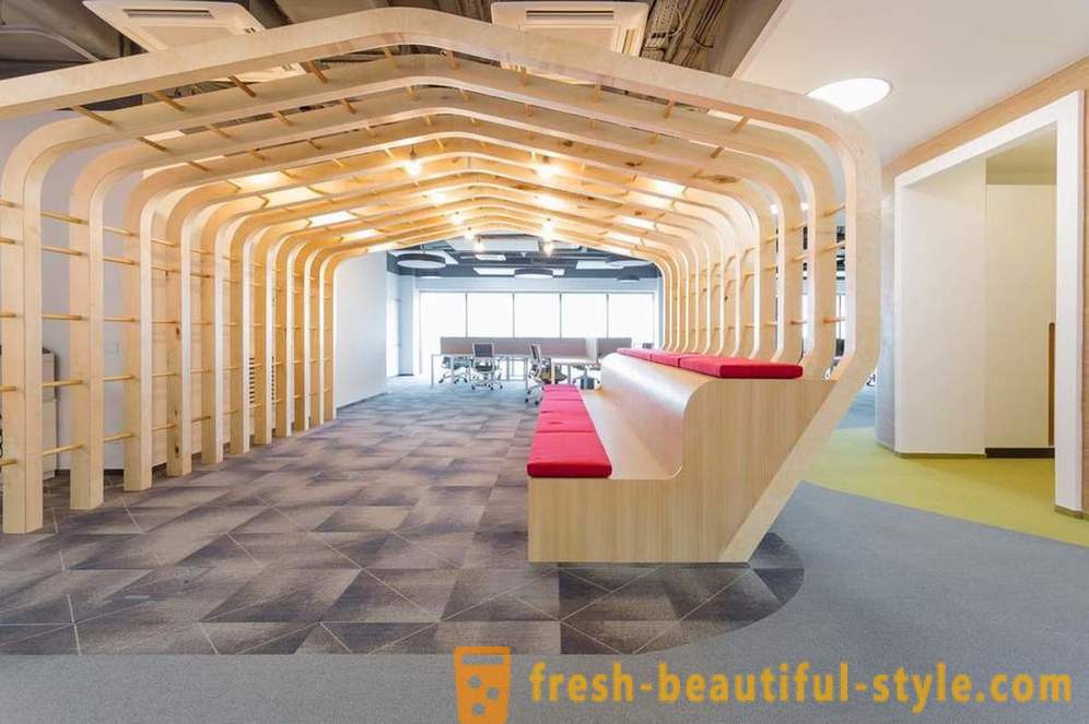 Innovative Savings Bank office in Moscow from IND Architects