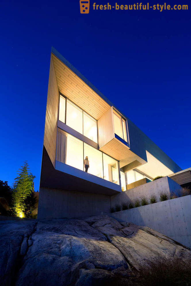 The architecture and interior of the house by the ocean in West Vancouver