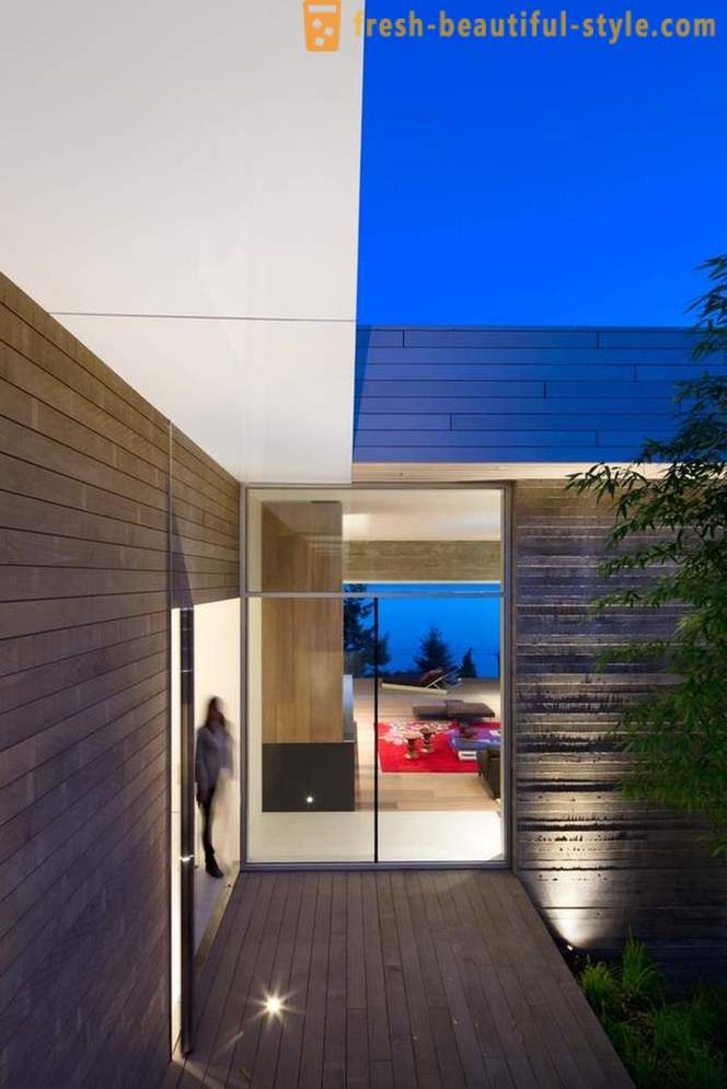 The architecture and interior of the house by the ocean in West Vancouver