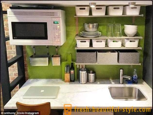 How to fit the kitchen, bedroom and study on 14 square meters