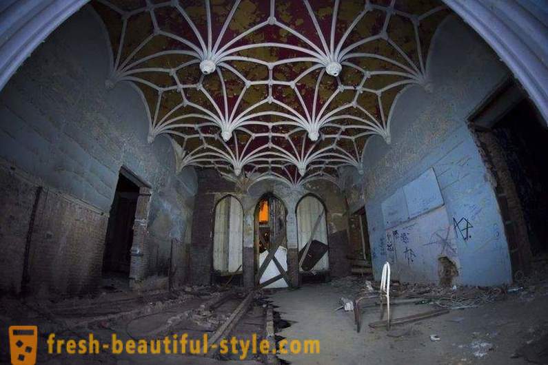 7 most stunning abandoned castles in the world