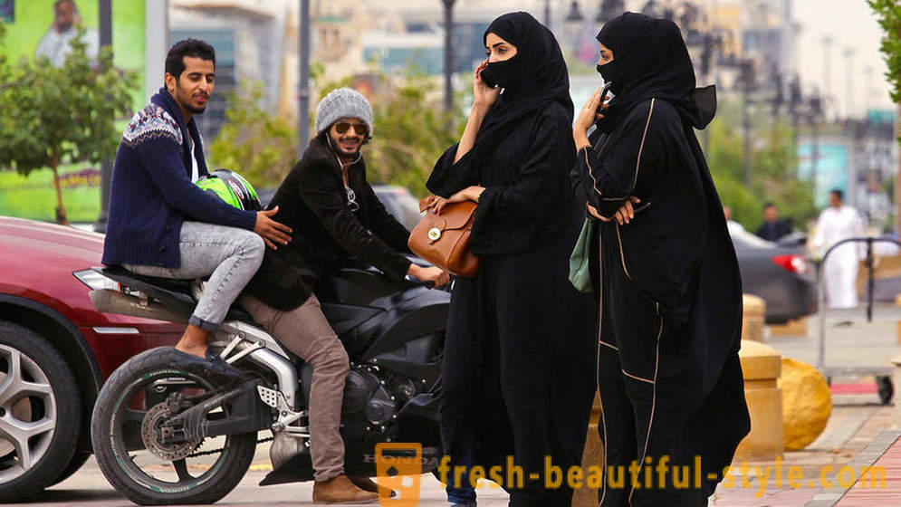 10 things you can not do to women in Saudi Arabia
