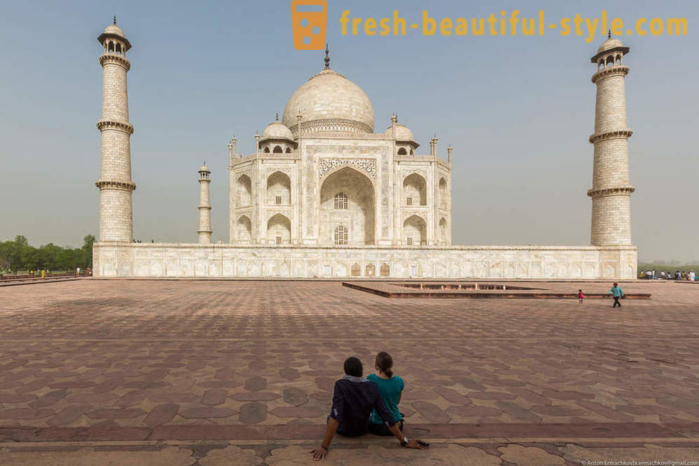 A short stop in India. Incredible Taj Mahal
