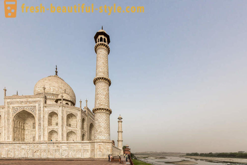 A short stop in India. Incredible Taj Mahal