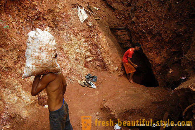 How to mine gold in Indonesia