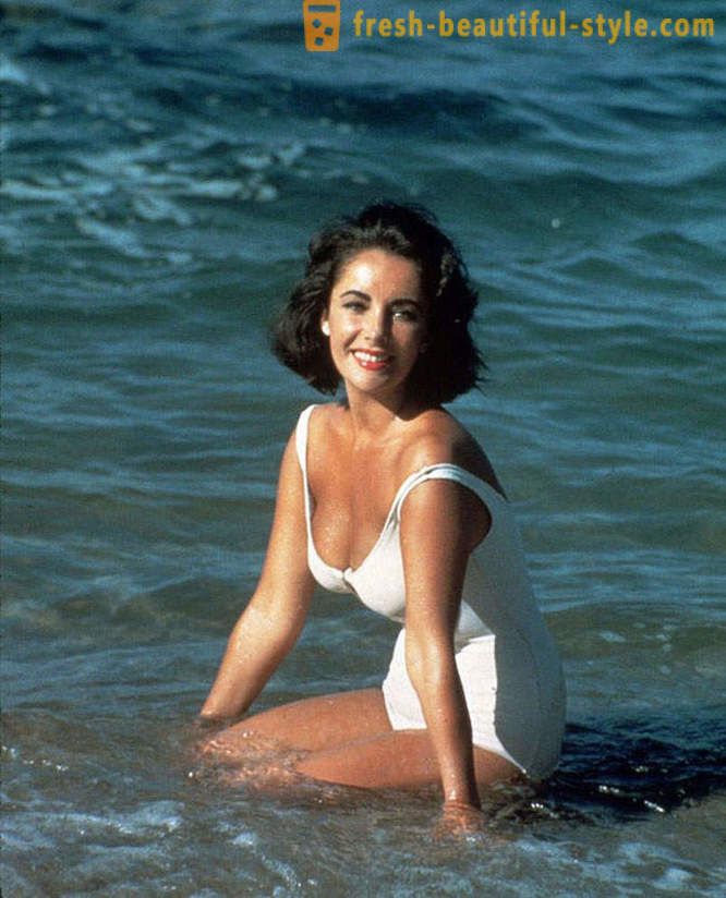 20 legendary swimwear of cinema