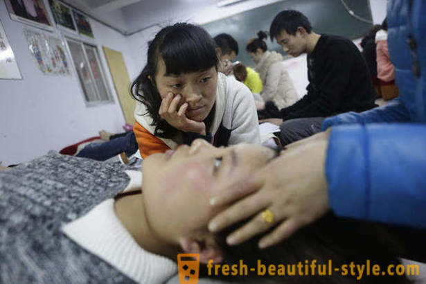 How are the courses of massage in China