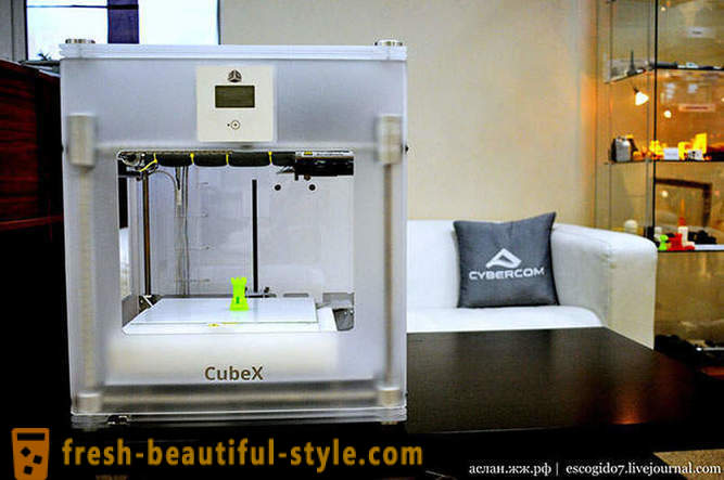 How to operate 3D printers and 3D scanners