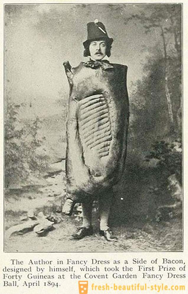 The oldest and strange costumes for Halloween