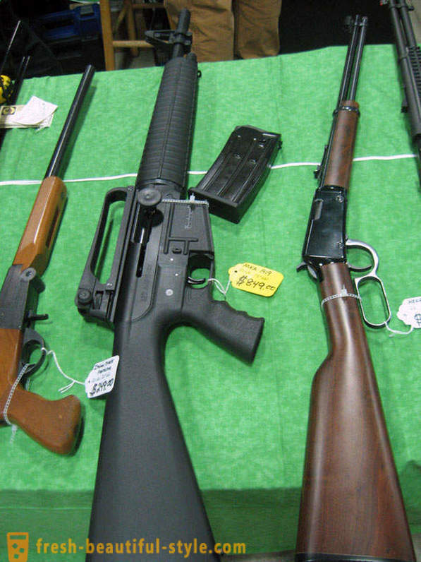 Exhibition and sale of weapons in the US