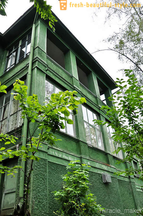 Tour of the dacha of Stalin