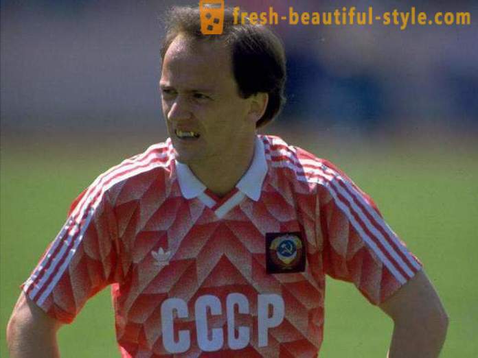 Igor Belanov, football player: biography, sports career