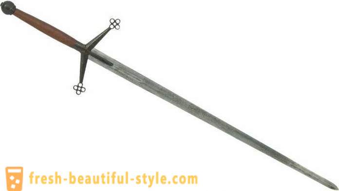 Sword-handed: types, descriptions, structural features, advantages and disadvantages