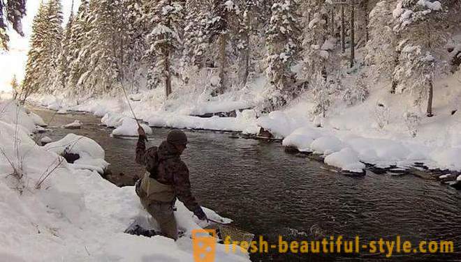 Winter fishing on the Ob River in Barnaul