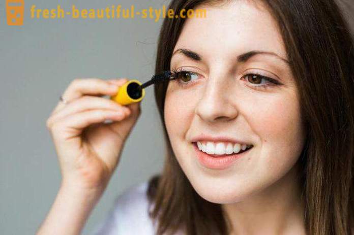 How to paint eyelashes mascara (expert advice)
