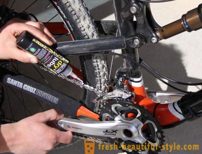 How to lubricate a bicycle chain at home? The better lubricate a bicycle chain in the winter after winter?