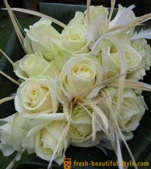 A bouquet of white roses: when and how to donate