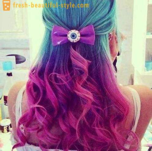 Multicolored hair - a bright accent in any manner