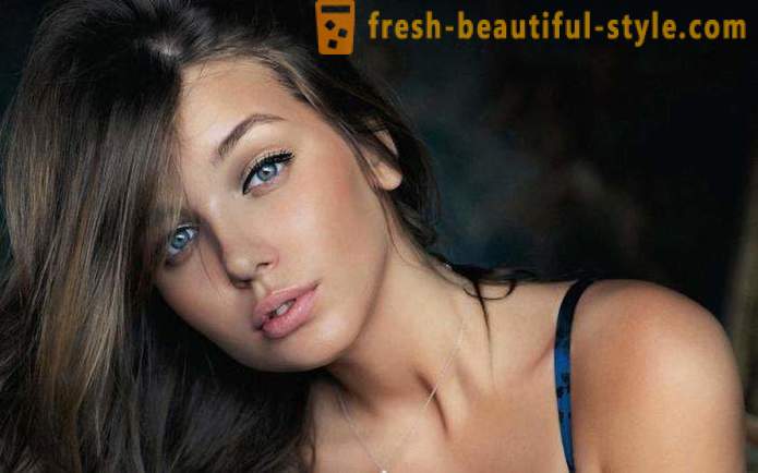 Brunette with blue eyes - an unexpected and wonderful combination