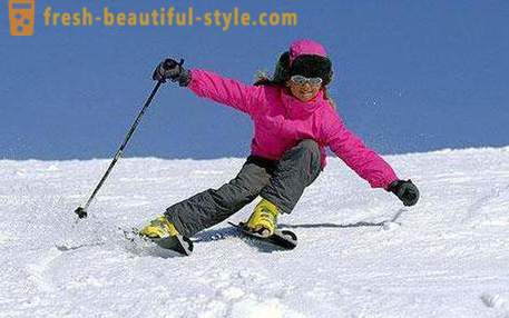 Skiing. Equipment and skiing rules downhill skiing