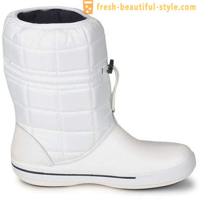 Sham women's boots - fashion or the warmest shoes?