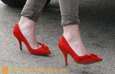 Red shoes: what to wear?
