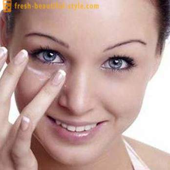 How to quickly remove the swelling of the eyes. Affordable and easy ways