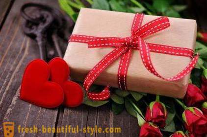 What to give the favorite on the anniversary: ​​interesting ideas