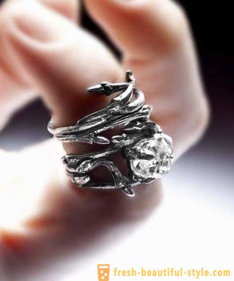 Why is black silver: magical and chemical properties of metal