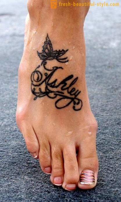 Tattoo on his feet - a small women's prank