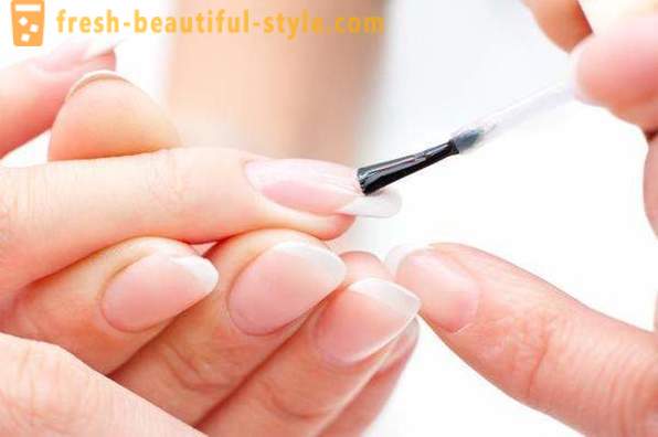 How to strengthen the nails: a few simple tips
